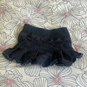 Women’s small, black flair skirt from urban outfitters.